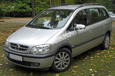 Автостекла Opel Zafira A c установкой в Москве